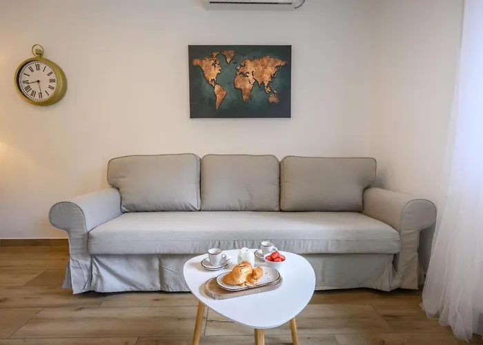 Mila And Jurija Formenti 2 Apartments In Heart Of Nautic Marina, With Heated Swimming Pool, Bikes, Sup, Kajak