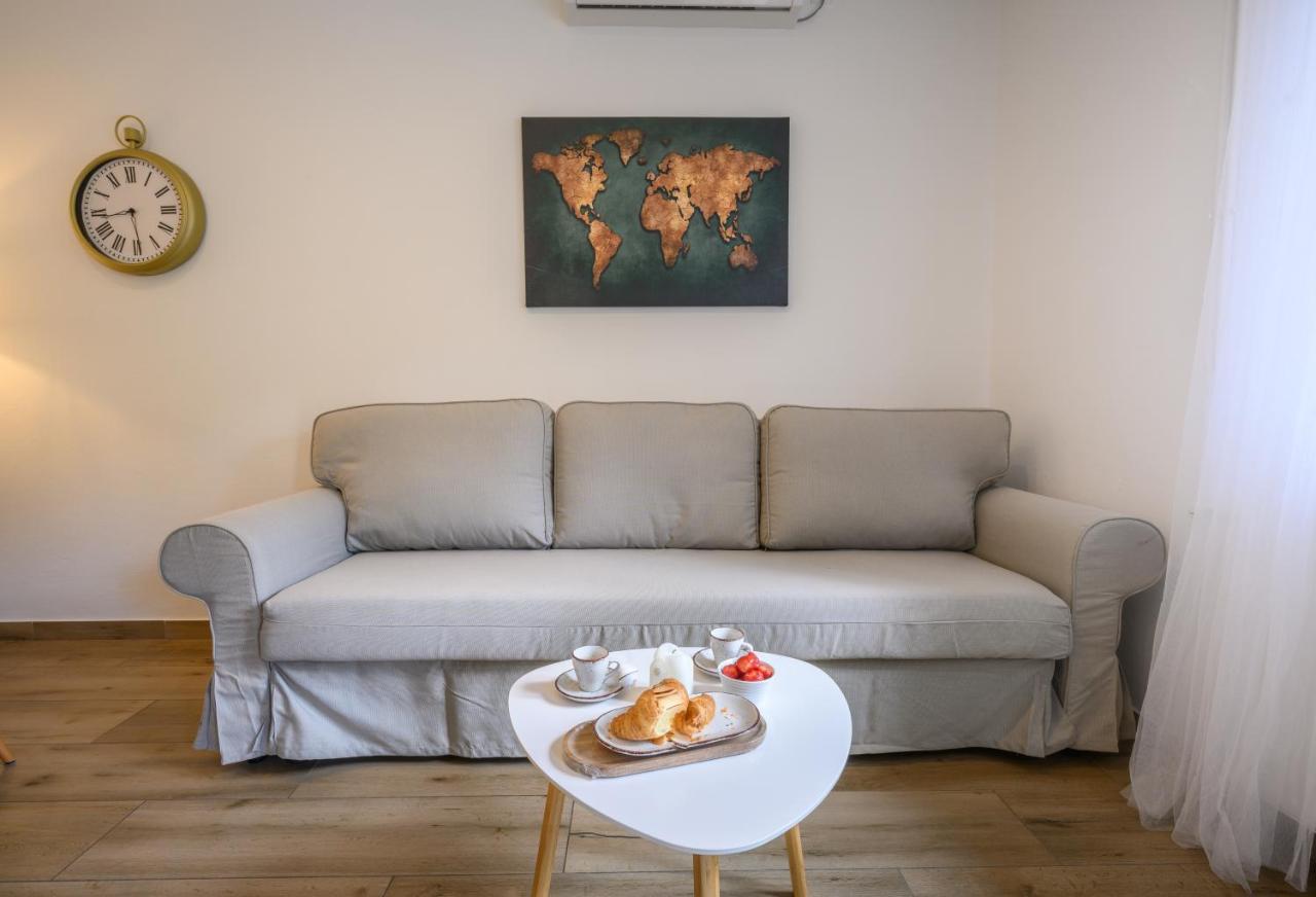 Apartment Nautical Marina Apartments: Heated Pool & Water Sports Skradin