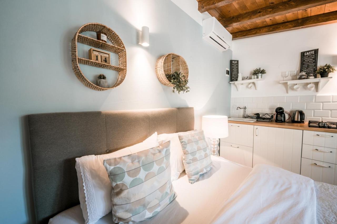 Apartment Nautical Marina Apartments: Heated Pool & Water Sports Skradin